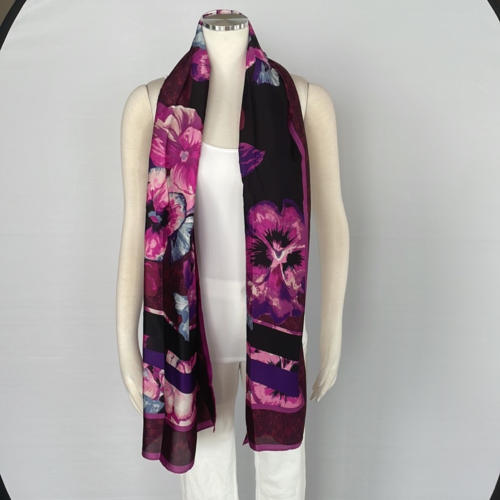 NWT WHBM Viola Oblong Scarf Cabernet - Picture 4 of 14